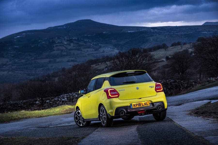  Suzuki Swift Sport 2018 года  (UK) (фото 21 из 40)